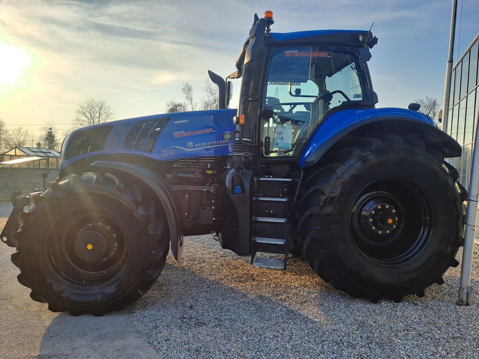 Traktor of the type New Holland T8.380 Genesis Auto Command, Gebrauchtmaschine in Burgkirchen (Picture 10)