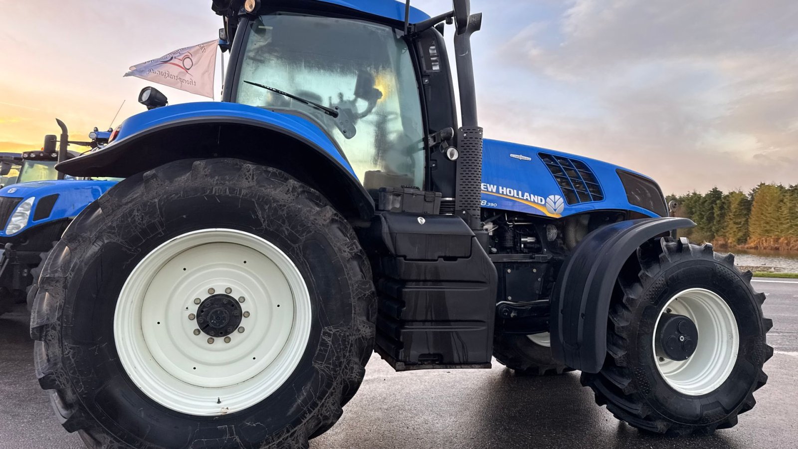 Traktor des Typs New Holland T8.390 AutoCommand KUN 3500 TIMER!, Gebrauchtmaschine in Nørager (Bild 9)