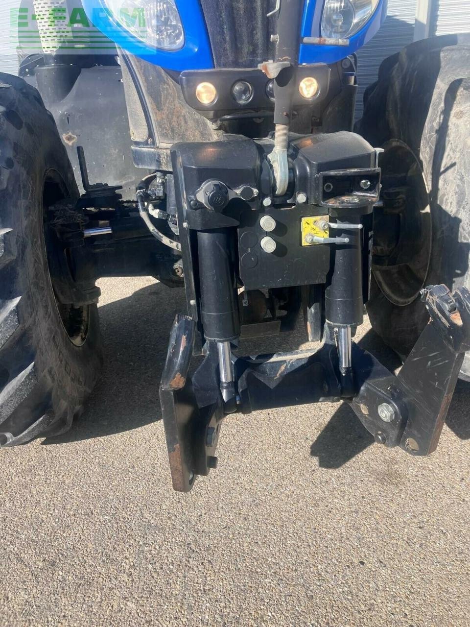 Traktor типа New Holland t8.390, Gebrauchtmaschine в ST ANDIOL (Фотография 18)