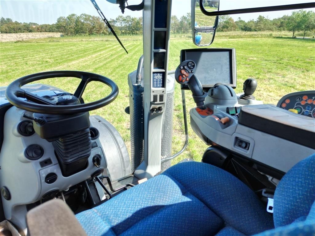 Traktor типа New Holland T8.410 Autocommand med RTK GPS og nye dæk, Gebrauchtmaschine в Skjern (Фотография 5)