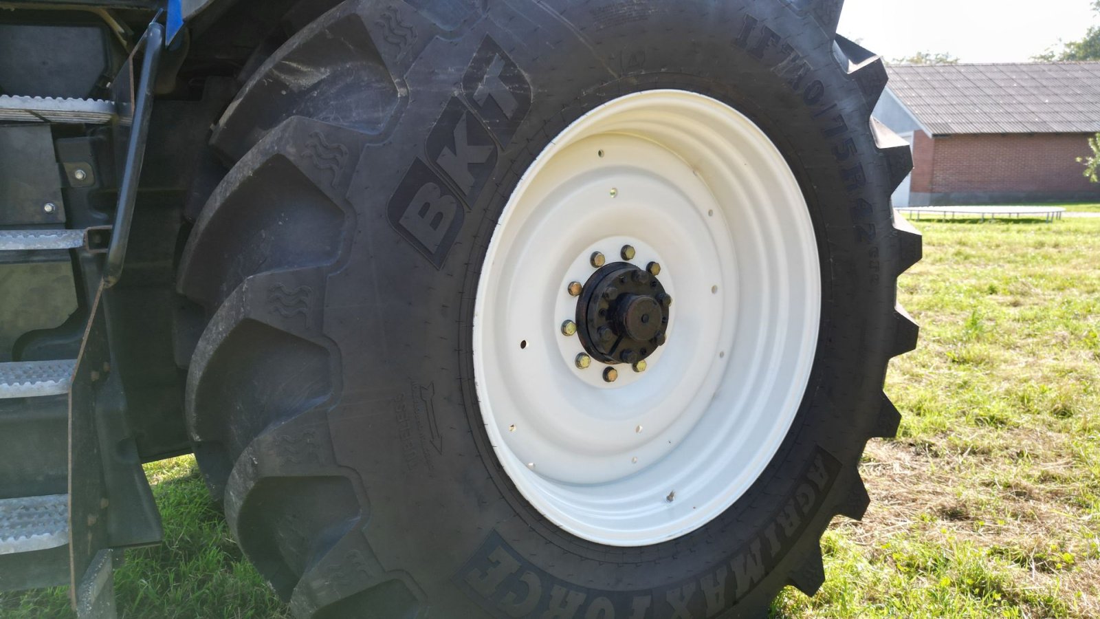 Traktor tip New Holland T8.410 Autocommand med RTK GPS og nye dæk, Gebrauchtmaschine in Skjern (Poză 13)