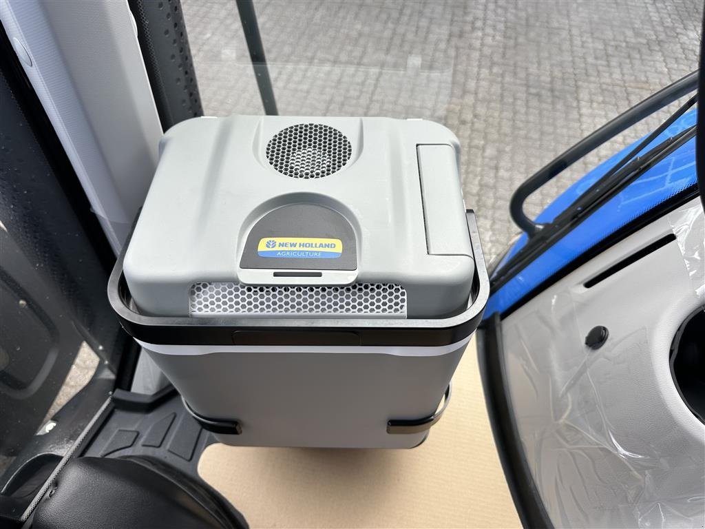 Traktor des Typs New Holland T8.410 PLMI UltraCommand, Gebrauchtmaschine in Gjerlev J. (Bild 16)