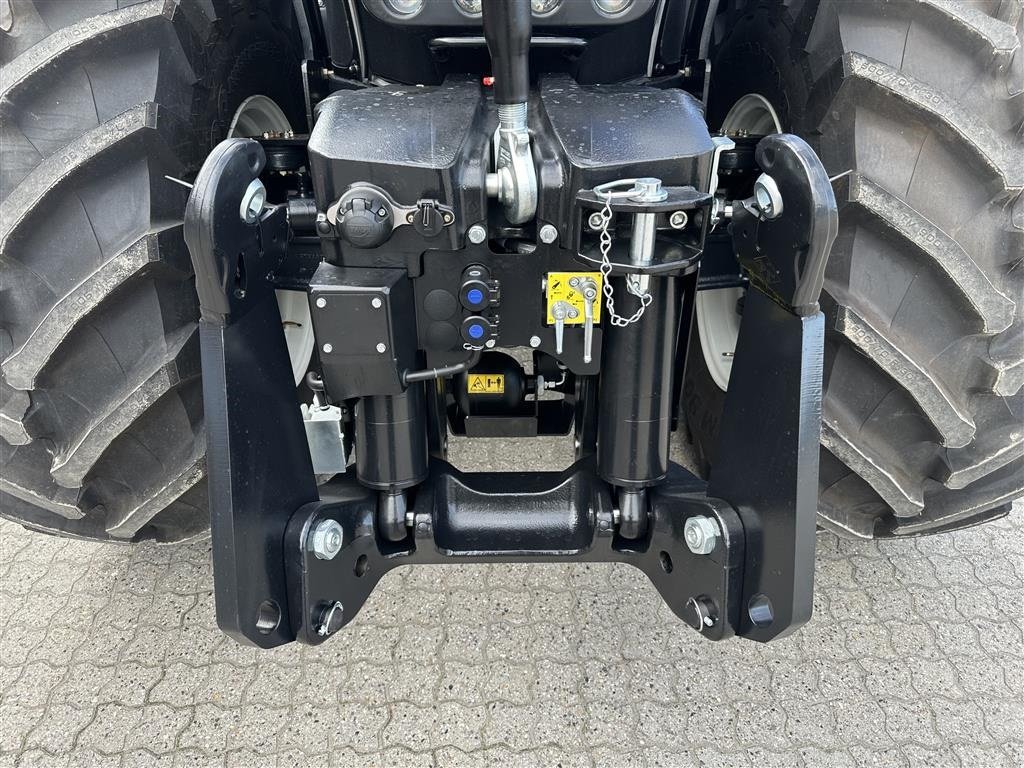 Traktor des Typs New Holland T8.410 PLMI UltraCommand, Gebrauchtmaschine in Gjerlev J. (Bild 11)