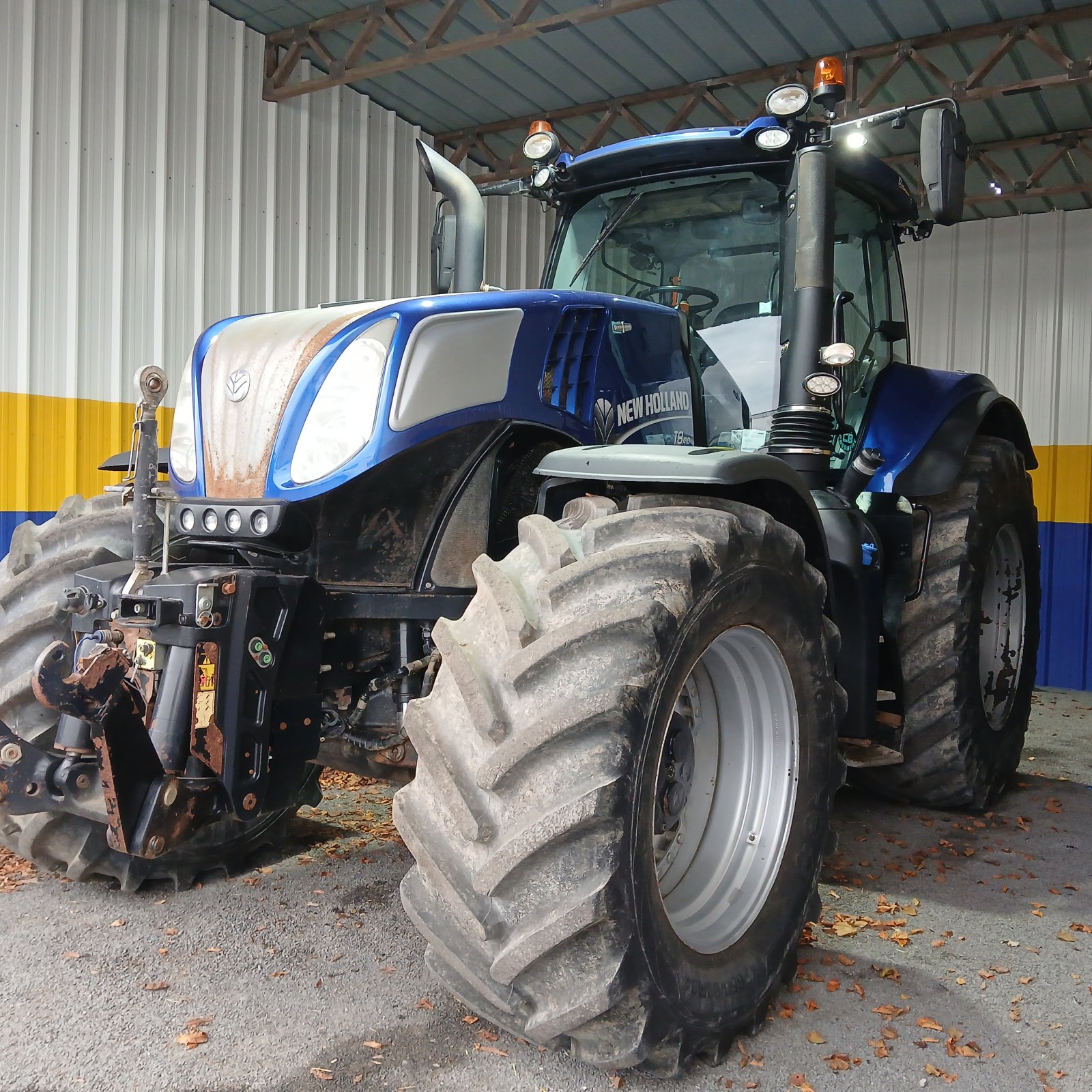 Traktor del tipo New Holland T8.410, Gebrauchtmaschine In HERLIN LE SEC (Immagine 1)