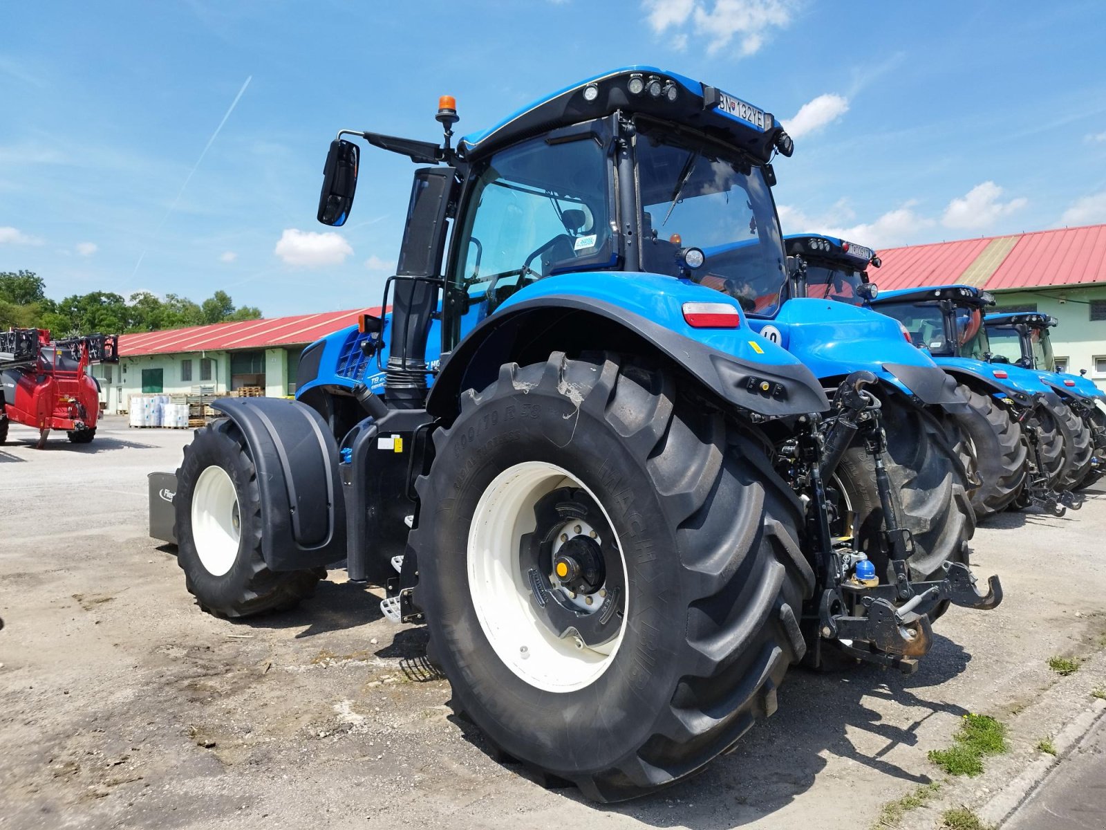 Traktor типа New Holland T8.410, Gebrauchtmaschine в Nitra (Фотография 4)