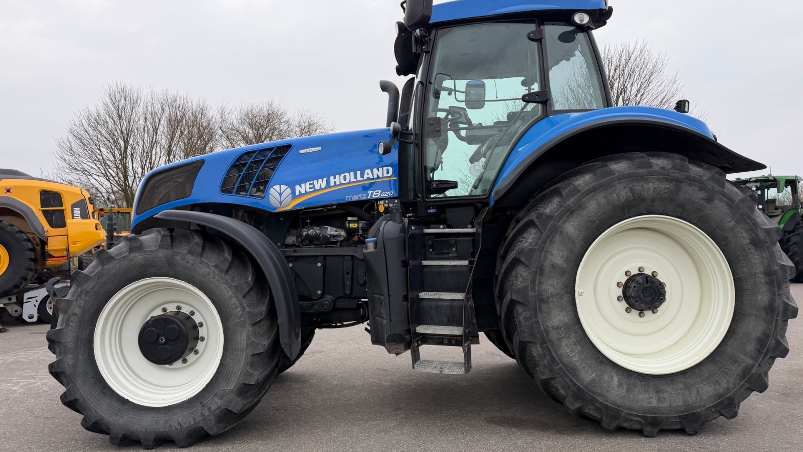 Traktor za tip New Holland T8.420 Auto Command KUN 4800 TIMER OG LUFTANLÆG!, Gebrauchtmaschine u Nørager (Slika 4)