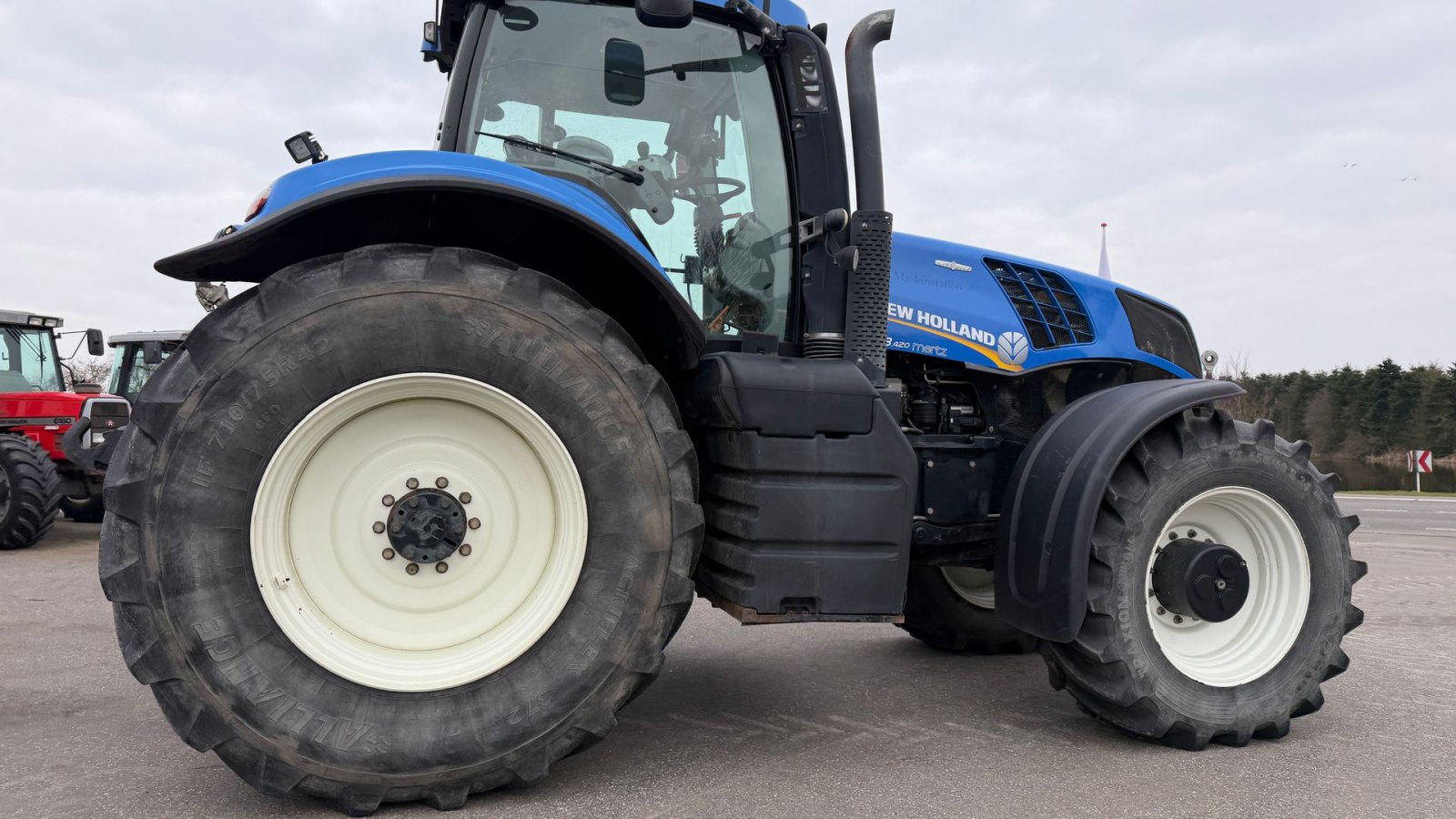 Traktor za tip New Holland T8.420 Auto Command KUN 4800 TIMER OG LUFTANLÆG!, Gebrauchtmaschine u Nørager (Slika 12)