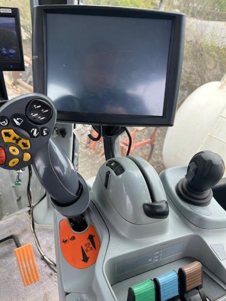 Traktor of the type New Holland T8.420, Gebrauchtmaschine in Maribo (Picture 4)