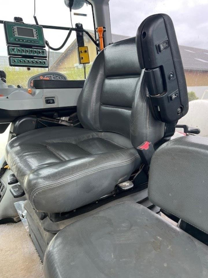 Traktor of the type New Holland T8.420, Gebrauchtmaschine in Maribo (Picture 3)