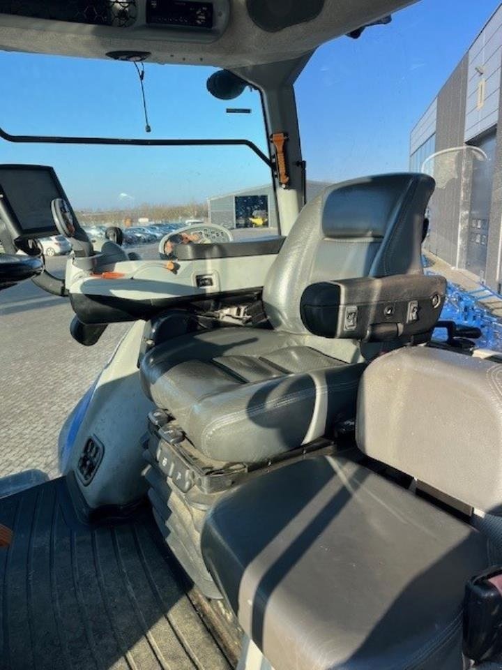 Traktor типа New Holland T8.420, Gebrauchtmaschine в Maribo (Фотография 7)