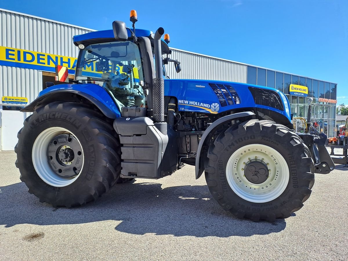 Traktor des Typs New Holland T8.420, Gebrauchtmaschine in Burgkirchen (Bild 4)