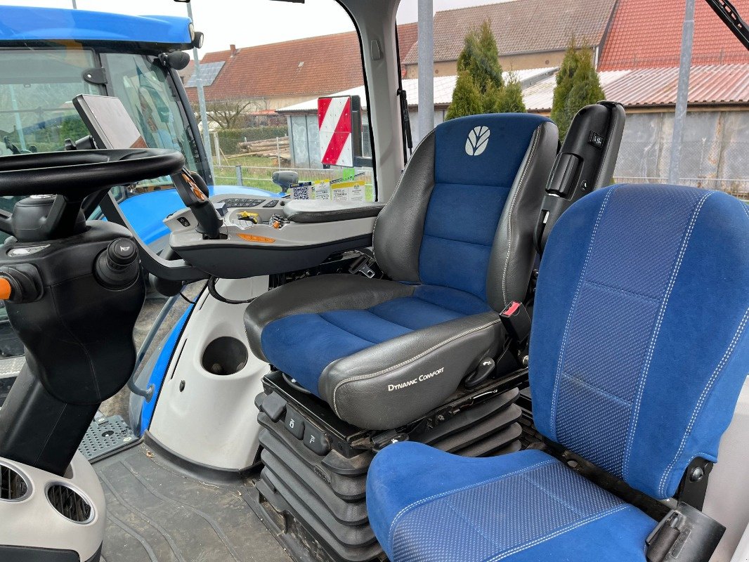 Traktor des Typs New Holland T8.435 AC Stage 5, Vorführmaschine in Ebersbach (Bild 20)