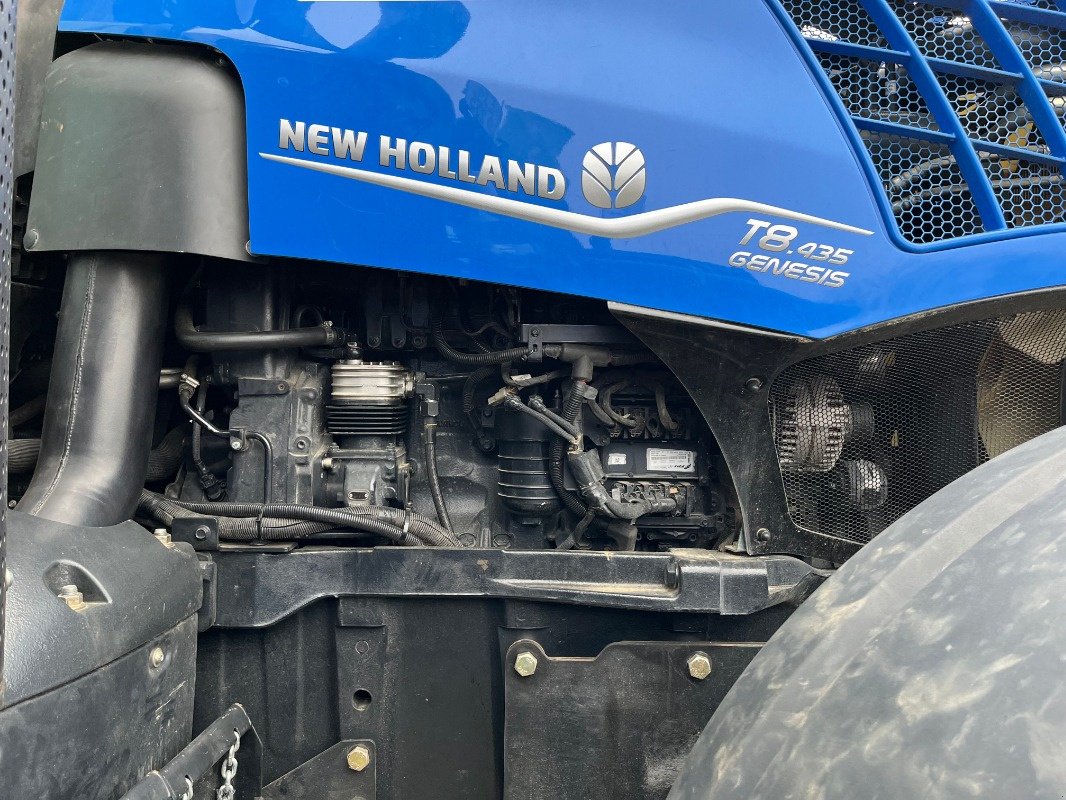 Traktor des Typs New Holland T8.435 AC Stage 5, Vorführmaschine in Ebersbach (Bild 18)