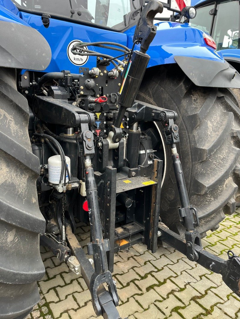 Traktor tip New Holland T8.435 AC Stage 5, Vorführmaschine in Ebersbach (Poză 12)