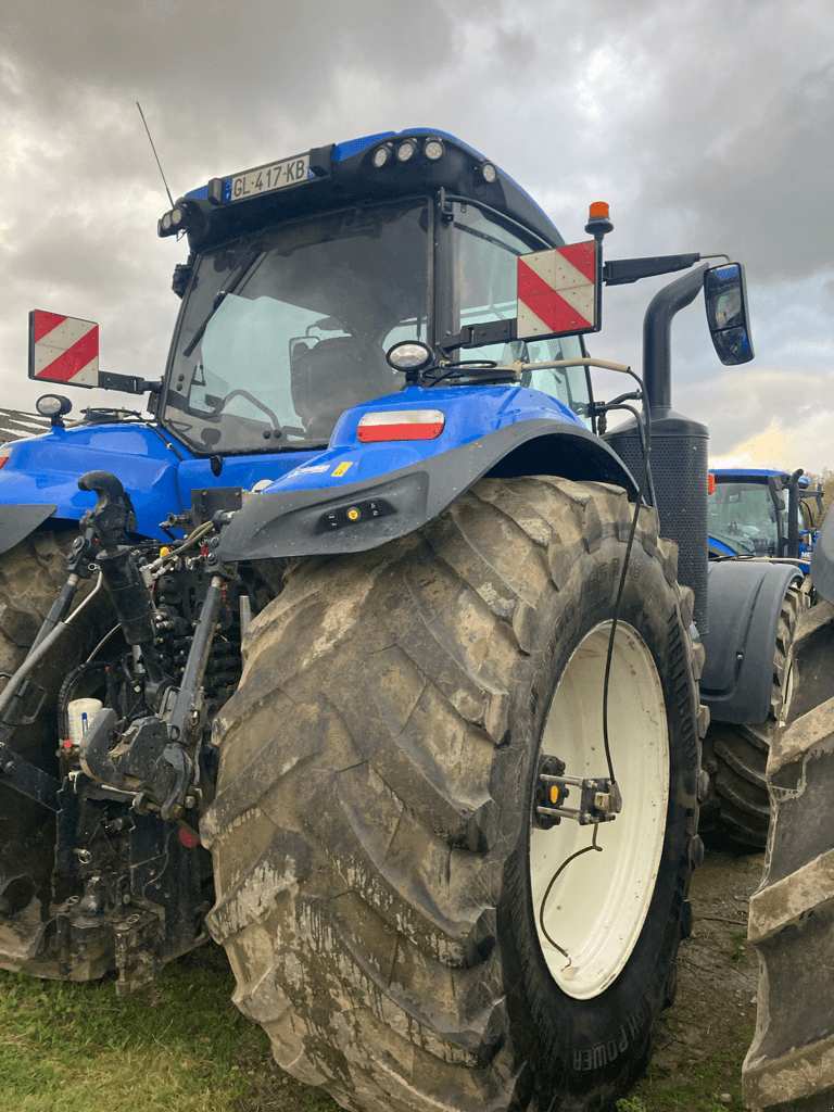 Traktor del tipo New Holland T8.435 GENESIS, Gebrauchtmaschine en CONDE SUR VIRE (Imagen 3)