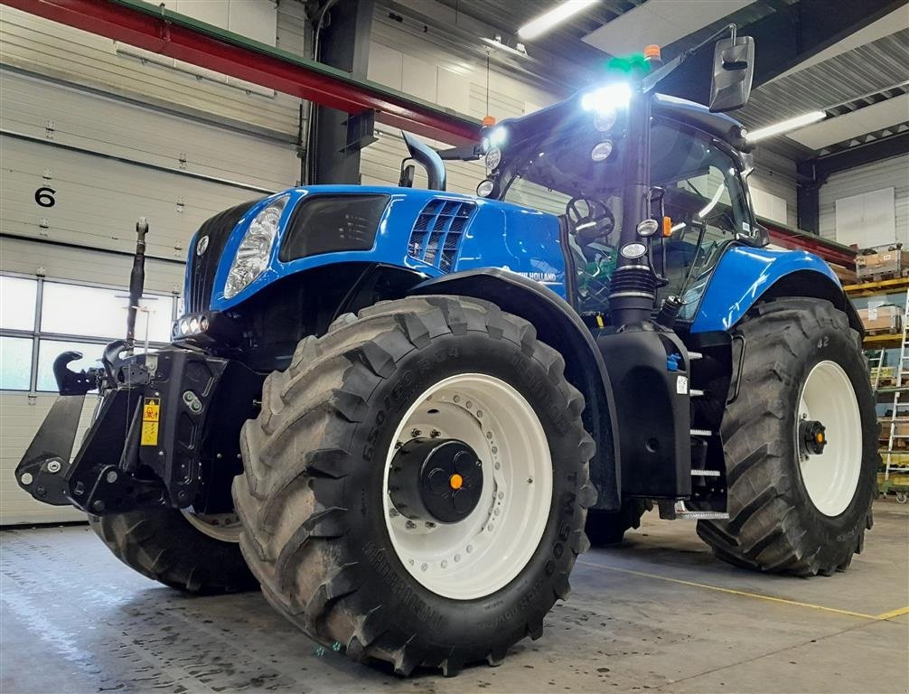 Traktor of the type New Holland T8.435 Med GPS, Gebrauchtmaschine in Horsens (Picture 2)