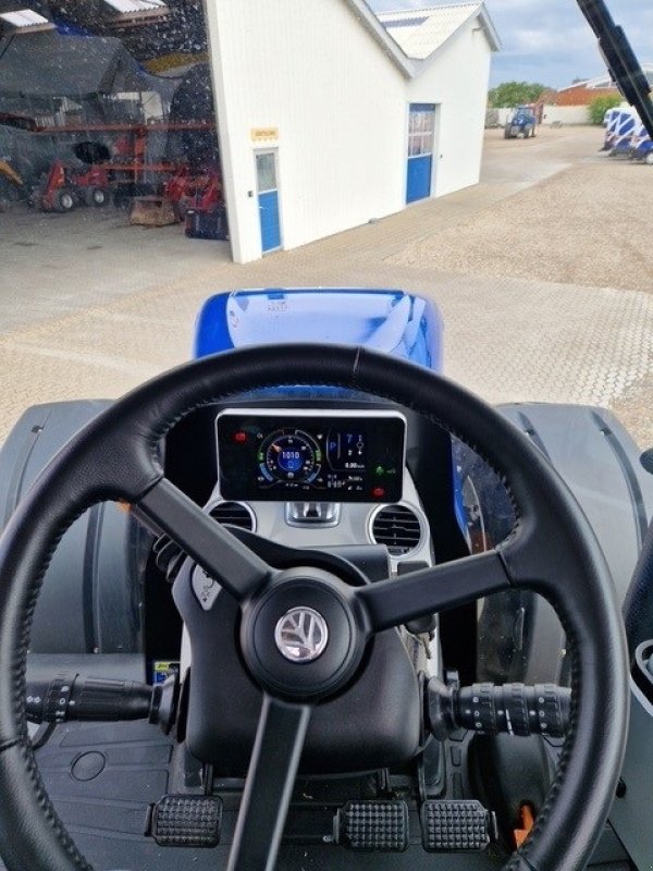 Traktor des Typs New Holland T8.435 PLMI UC ST. V, Gebrauchtmaschine in Thisted (Bild 5)