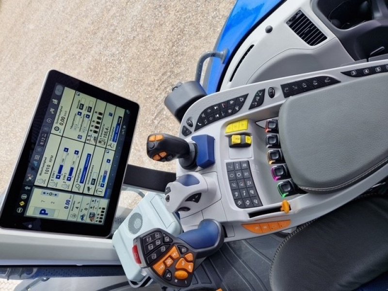 Traktor des Typs New Holland T8.435 PLMI UC ST. V, Gebrauchtmaschine in Thisted (Bild 6)