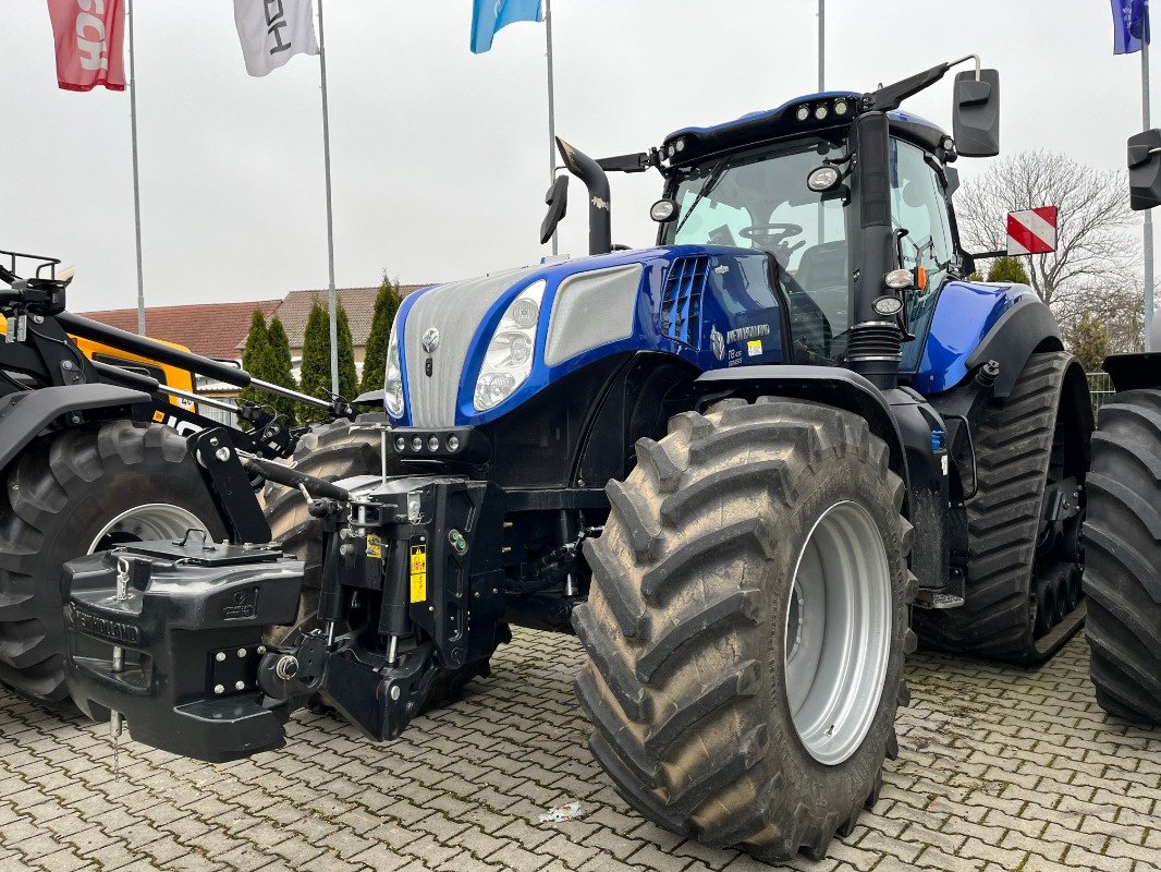 Traktor des Typs New Holland T8.435 Track AC Stage 5, Vorführmaschine in Ebersbach (Bild 2)