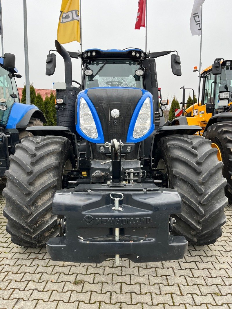 Traktor от тип New Holland T8.435 UC, Gebrauchtmaschine в Ebersbach (Снимка 2)