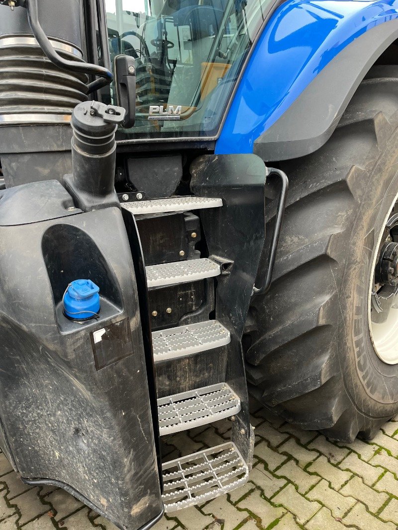 Traktor от тип New Holland T8.435 UC, Gebrauchtmaschine в Ebersbach (Снимка 7)