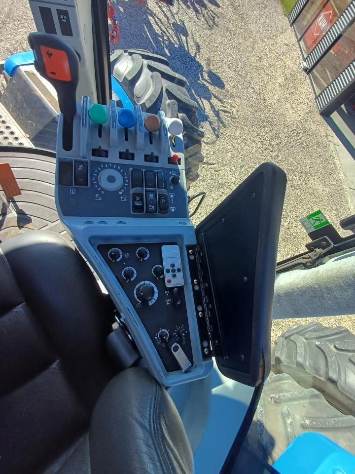 Traktor van het type New Holland T9040, Gebrauchtmaschine in Skjern (Foto 7)