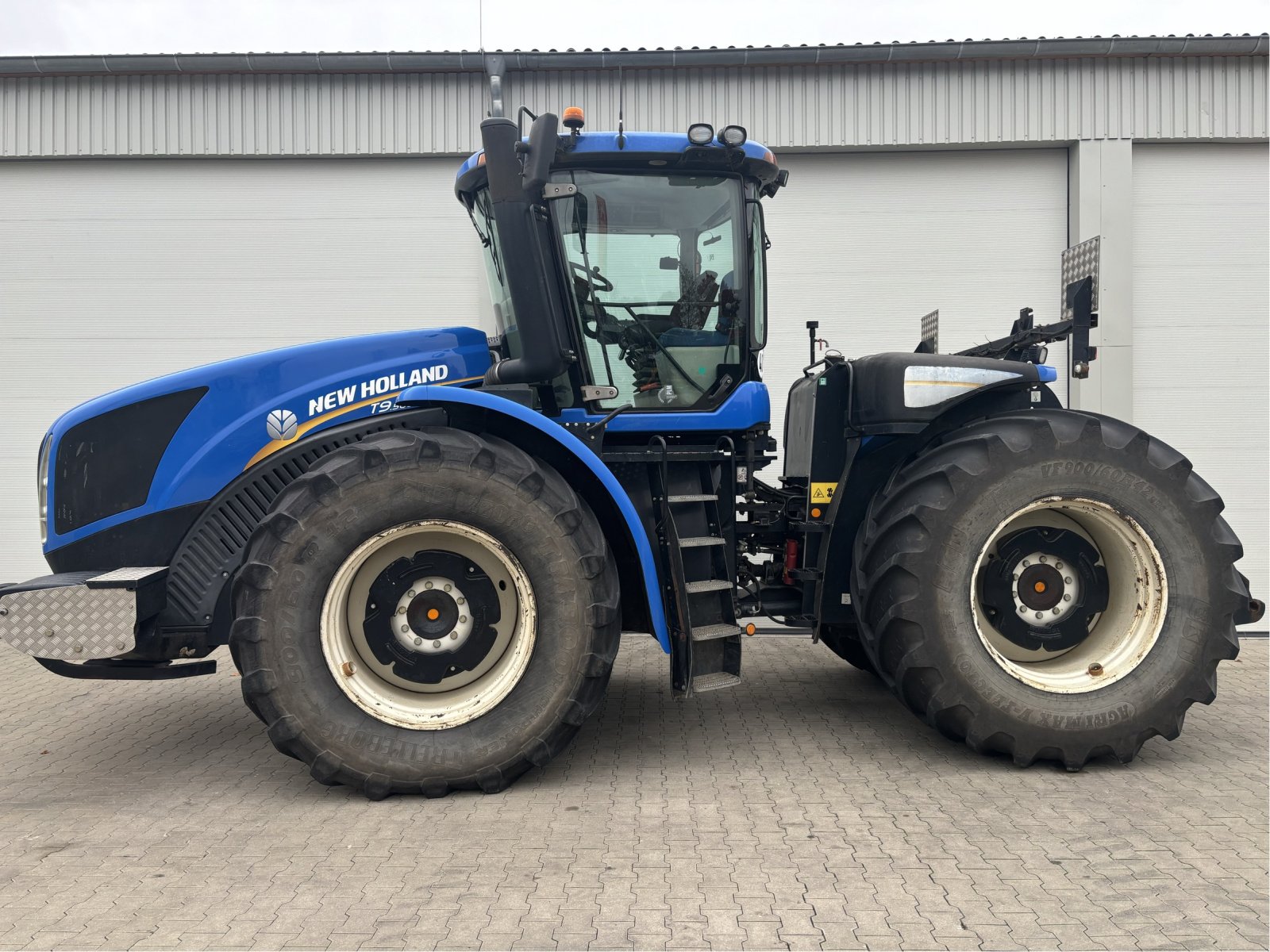 Traktor des Typs New Holland T9.560, Gebrauchtmaschine in Elmenhorst-Lanken (Bild 5)