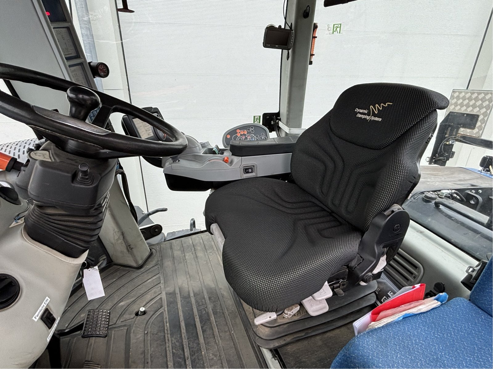 Traktor del tipo New Holland T9.560, Gebrauchtmaschine en Bad Oldesloe (Imagen 2)