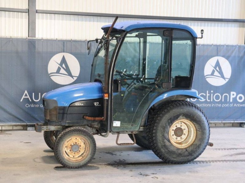Traktor del tipo New Holland TC27D, Gebrauchtmaschine In Antwerpen (Immagine 1)