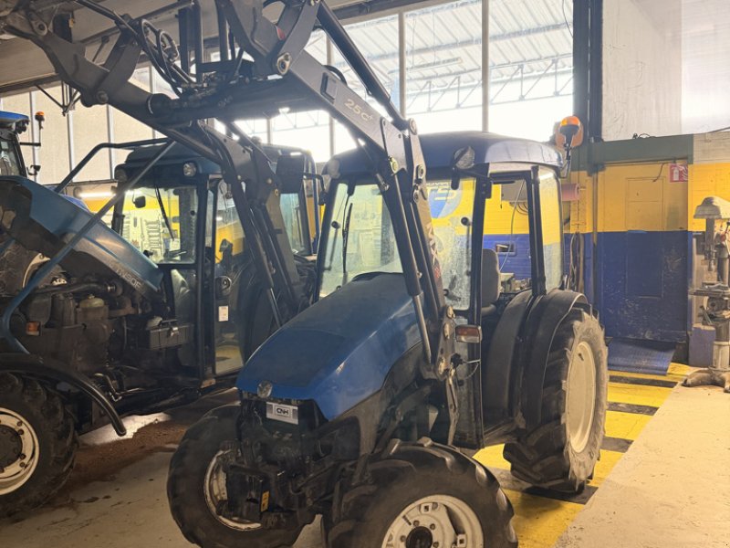 Traktor des Typs New Holland TCE 50, Gebrauchtmaschine in Chauvoncourt