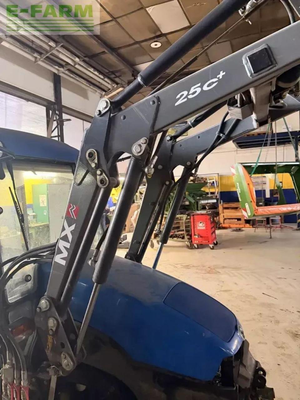 Traktor des Typs New Holland tce 50, Gebrauchtmaschine in CHAUVONCOURT (Bild 5)