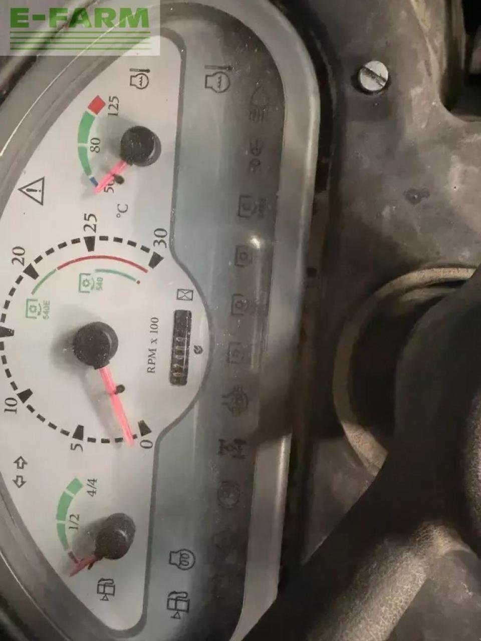 Traktor des Typs New Holland tce 50, Gebrauchtmaschine in CHAUVONCOURT (Bild 8)