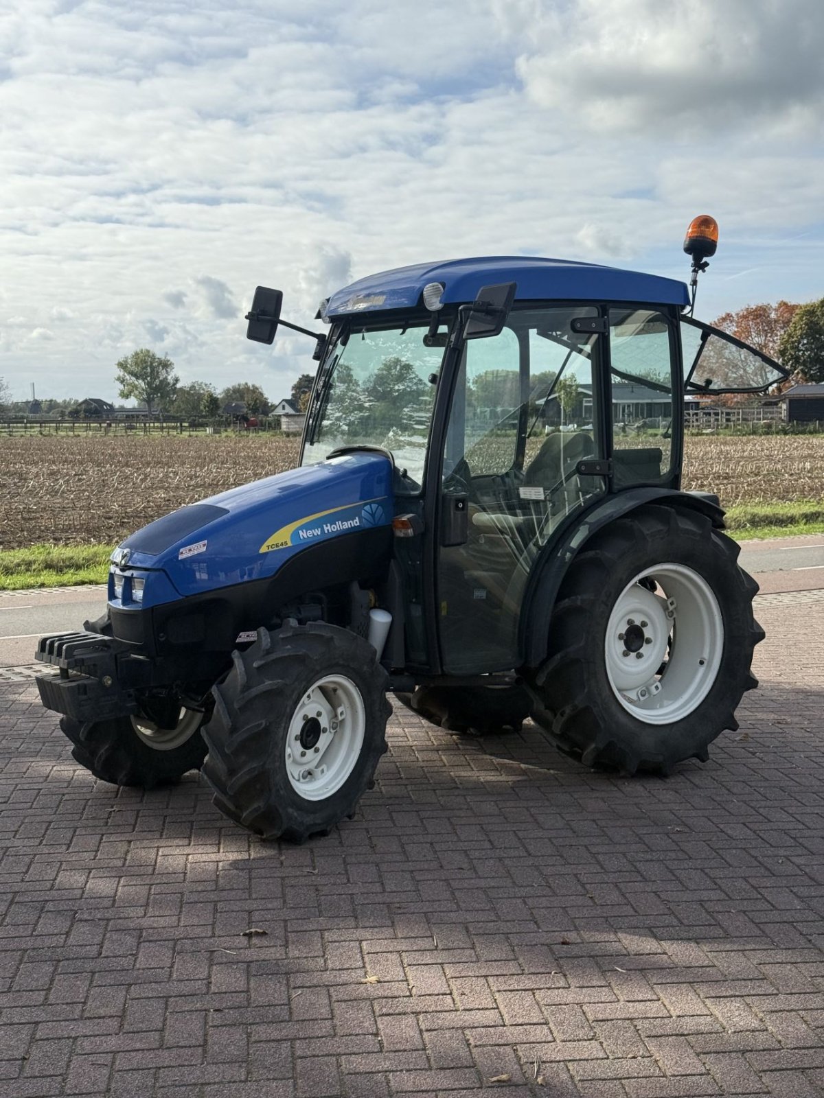 Traktor типа New Holland Tce45, Gebrauchtmaschine в Wadenoijen (Фотография 1)
