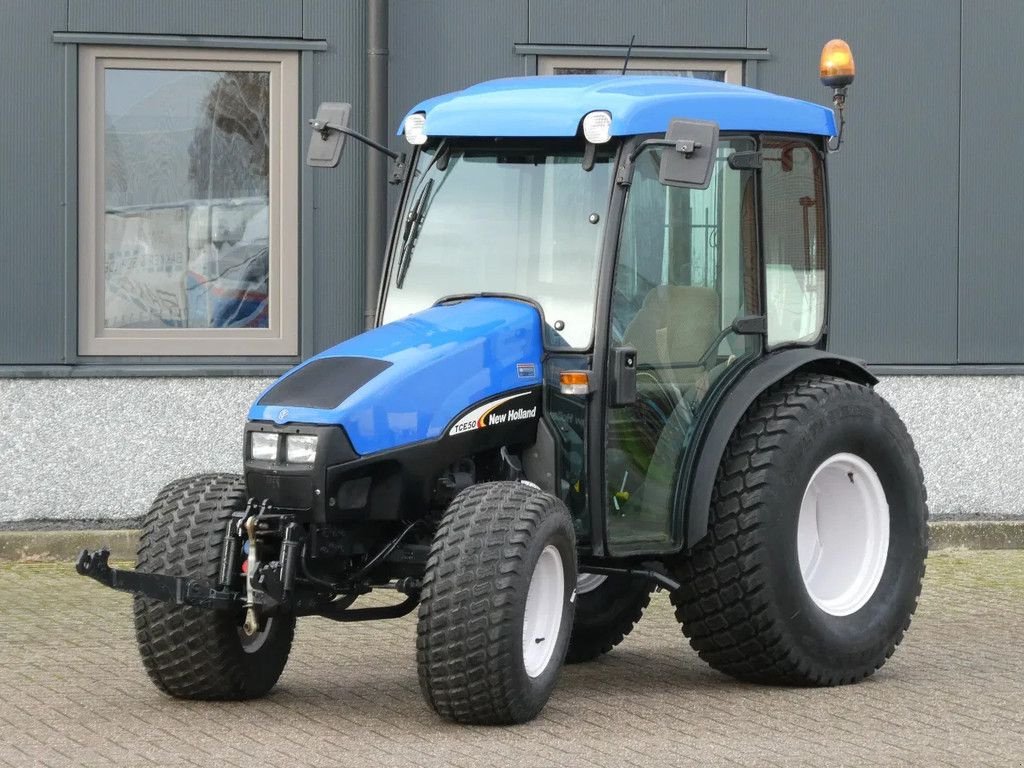 Traktor des Typs New Holland TCE50 4wd / 03113 Draaiuren / Fronthef, Gebrauchtmaschine in Swifterband (Bild 1)