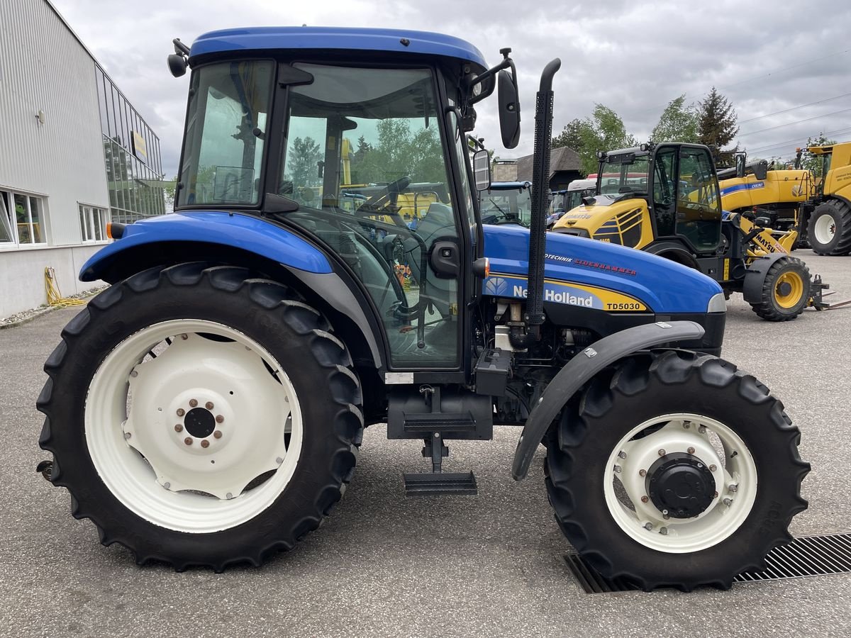 Traktor of the type New Holland TD 5030, Gebrauchtmaschine in Burgkirchen (Picture 4)
