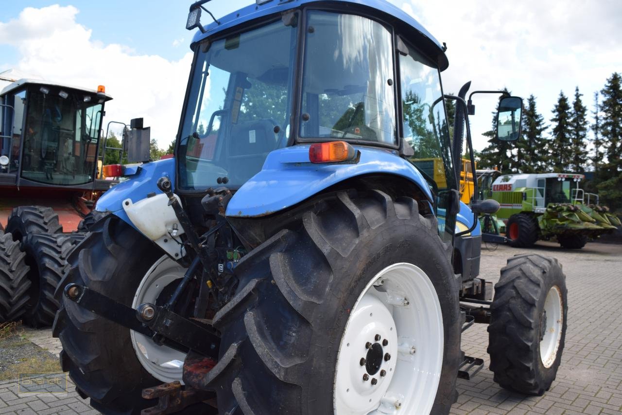 Traktor des Typs New Holland TD 5040, Gebrauchtmaschine in Oyten (Bild 7)