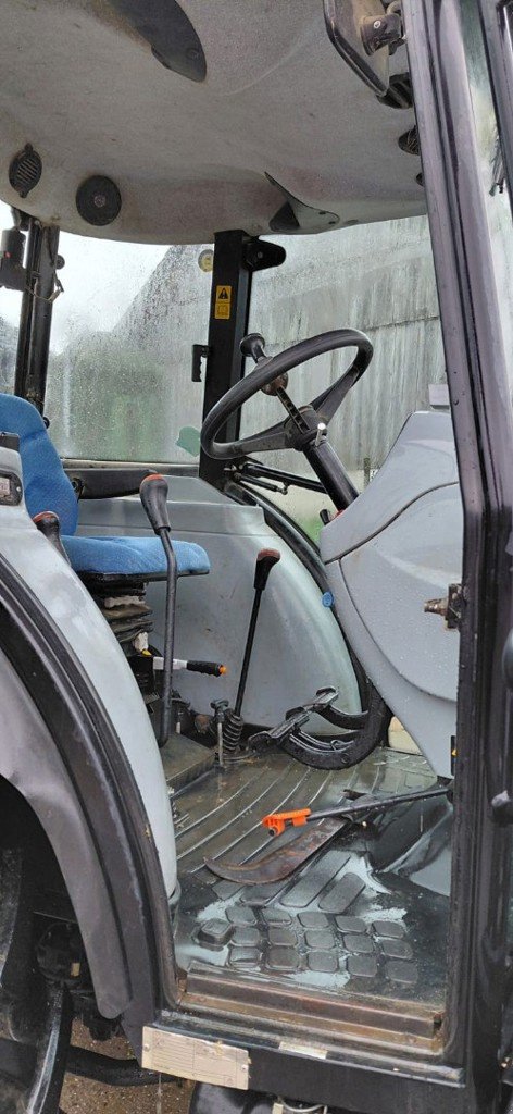 Traktor tip New Holland TD 5050, Gebrauchtmaschine in Courtedoux (Poză 5)