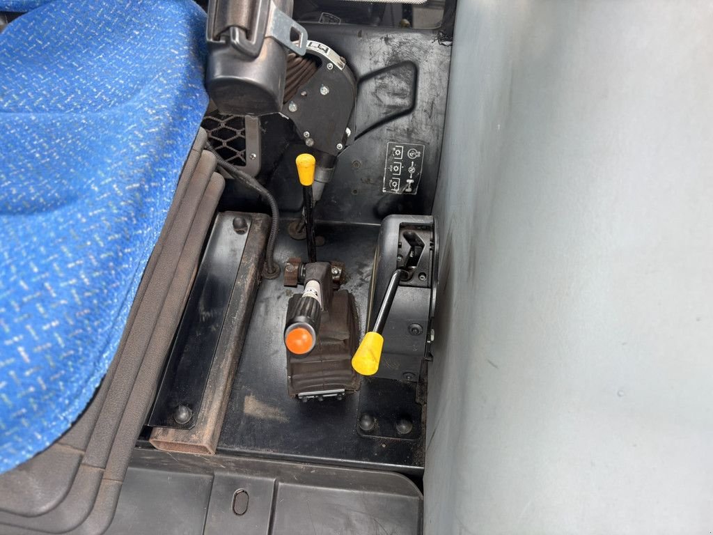 Traktor des Typs New Holland TD 5.115, Gebrauchtmaschine in Heerenveen (Bild 9)