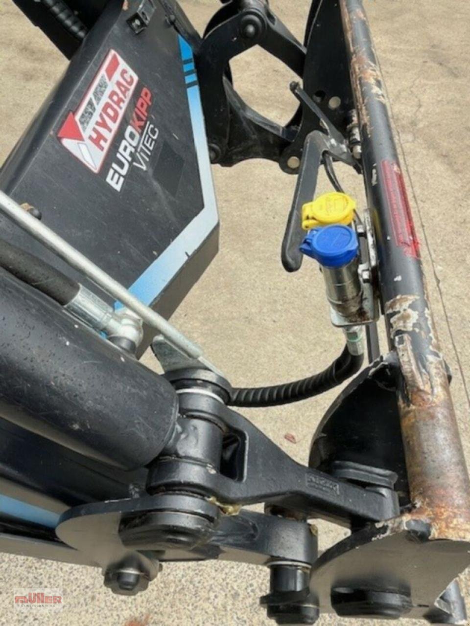 Traktor of the type New Holland TD 585, Gebrauchtmaschine in Holzhausen (Picture 4)