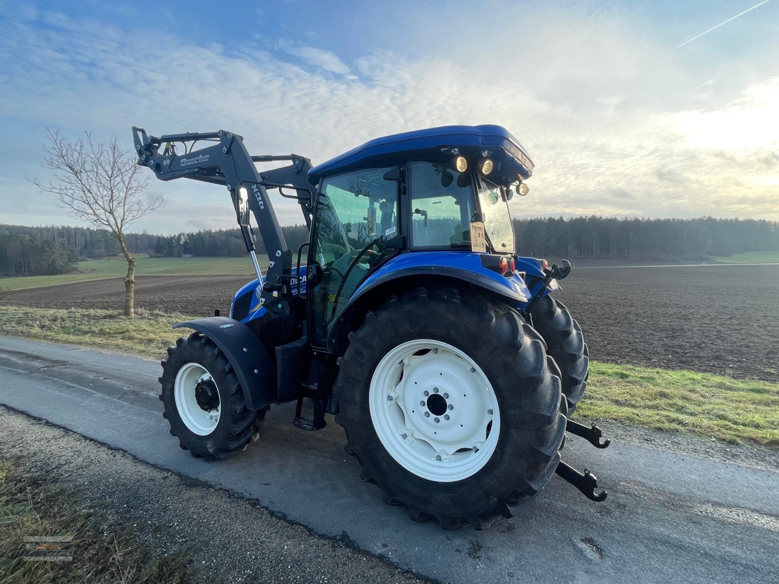 Traktor del tipo New Holland TD 5.85, Gebrauchtmaschine en Lichtenfels (Imagen 3)