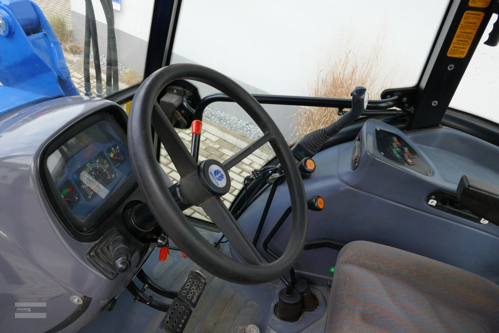 Traktor a típus New Holland TD 70D Allr. Top! " Mit fabrikneuen Stoll Industriefrontlader", Gebrauchtmaschine ekkor: Langenzenn (Kép 13)