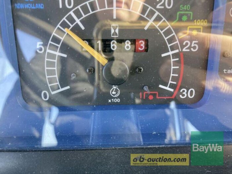 Traktor des Typs New Holland TD 95 D, Gebrauchtmaschine in Dinkelsbühl (Bild 4)