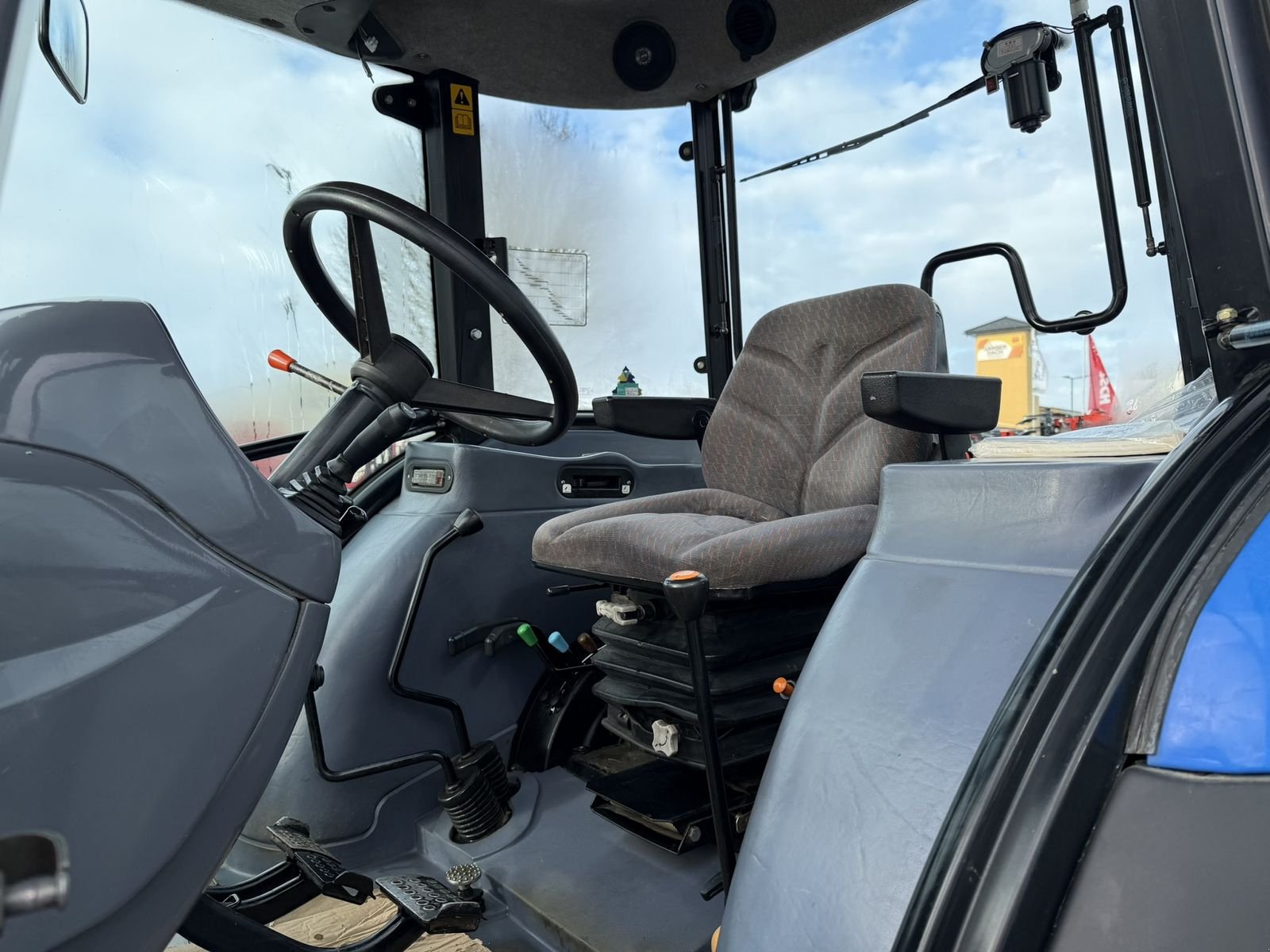 Traktor za tip New Holland TD 95 D, Gebrauchtmaschine u Göpfritz (Slika 7)