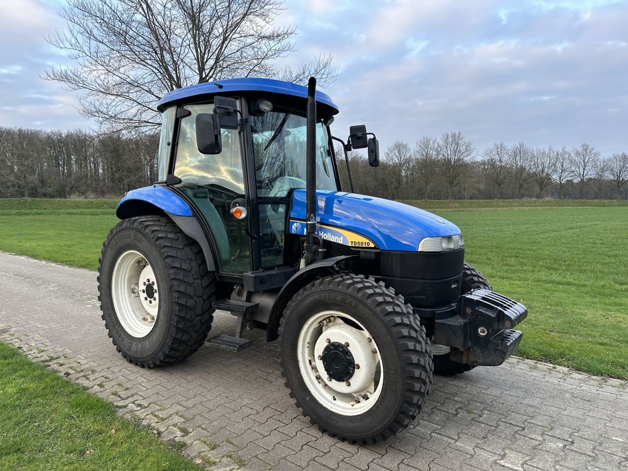 Traktor des Typs New Holland TD5010, Gebrauchtmaschine in Almen (Bild 1)