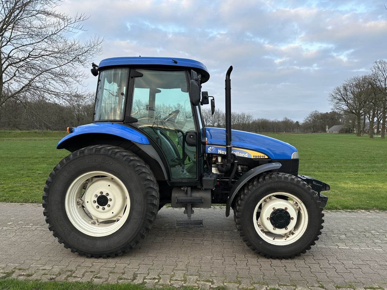 Traktor des Typs New Holland TD5010, Gebrauchtmaschine in Almen (Bild 2)