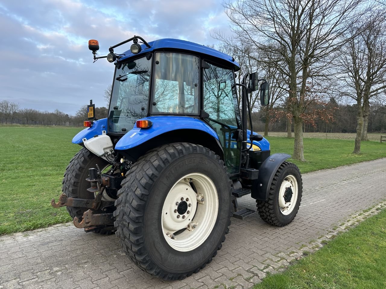 Traktor des Typs New Holland TD5010, Gebrauchtmaschine in Almen (Bild 3)