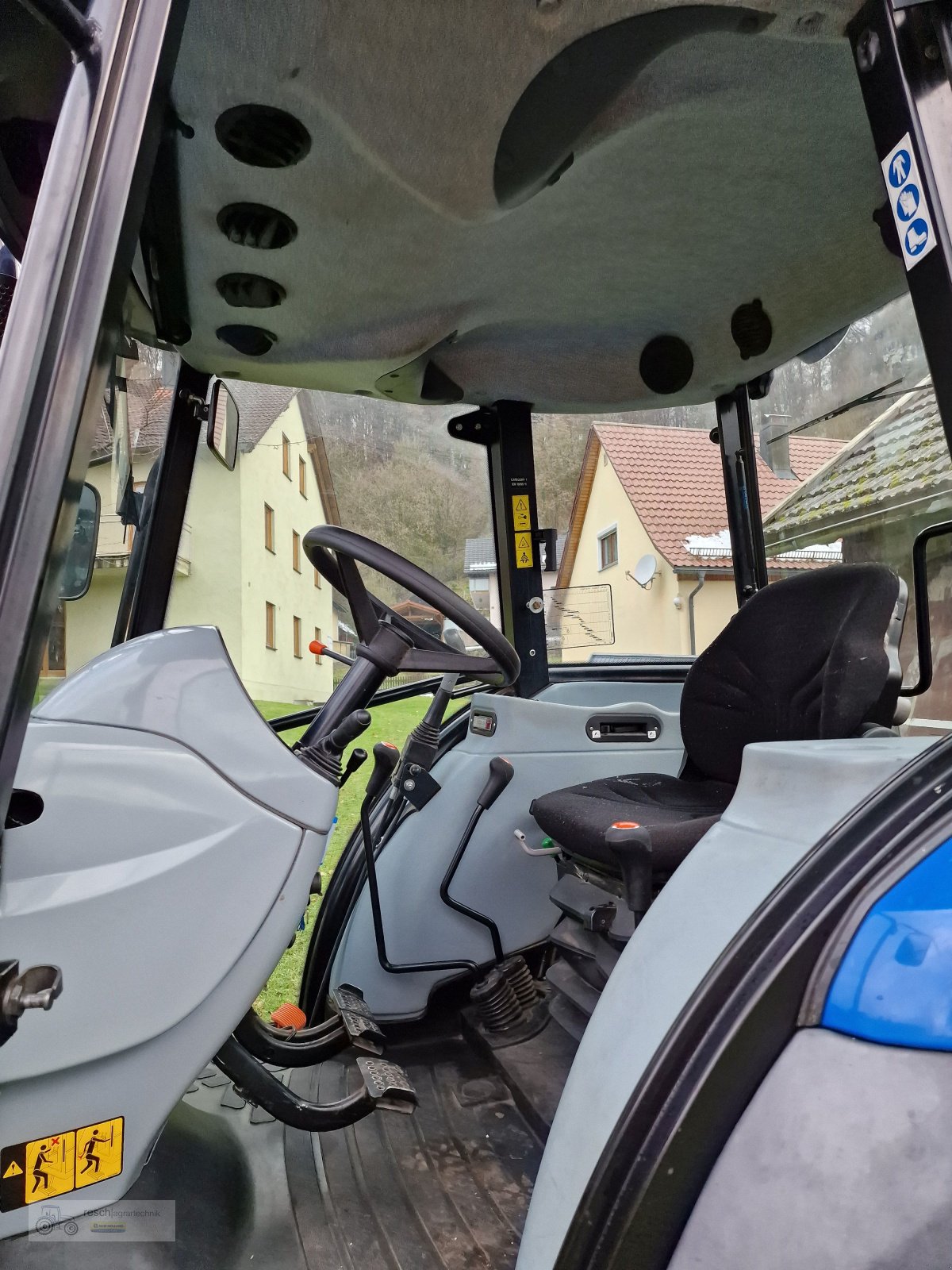 Traktor des Typs New Holland TD5010, Gebrauchtmaschine in Wellheim (Bild 14)