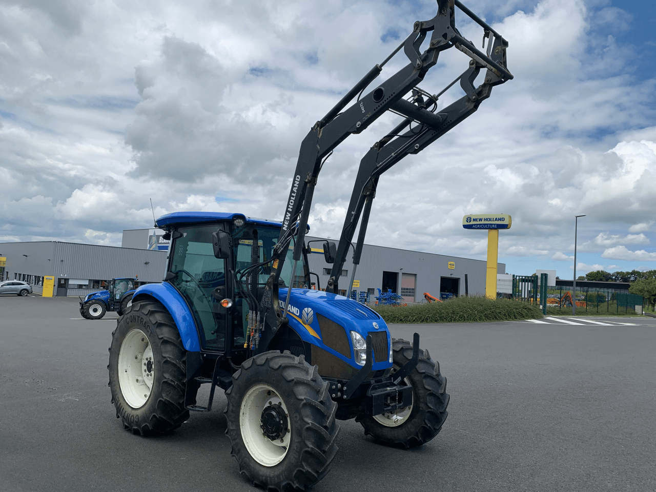 Traktor типа New Holland TD5.105, Gebrauchtmaschine в CONDE SUR VIRE (Фотография 5)