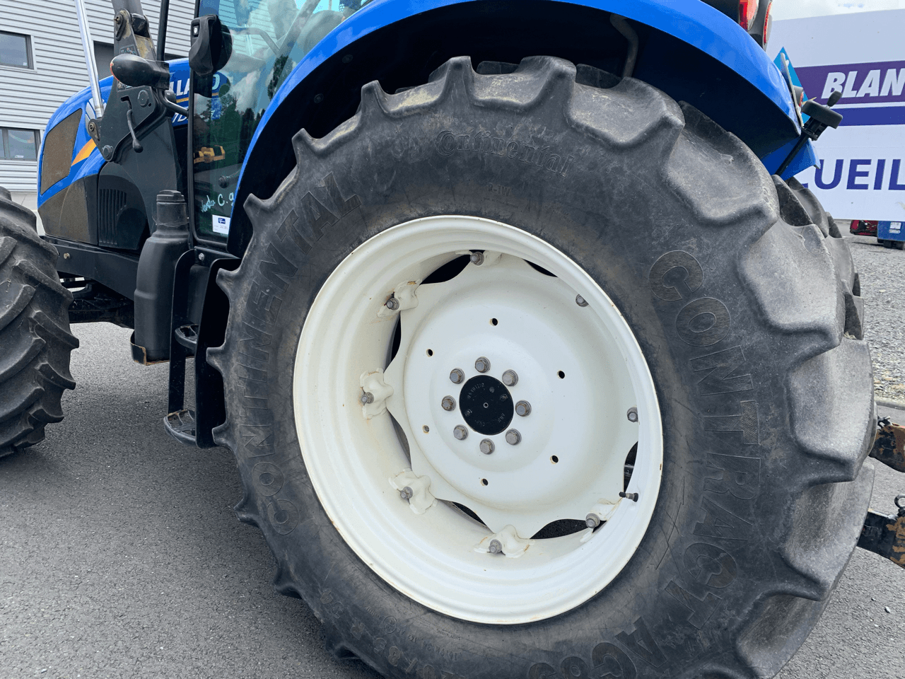 Traktor типа New Holland TD5.105, Gebrauchtmaschine в CONDE SUR VIRE (Фотография 9)