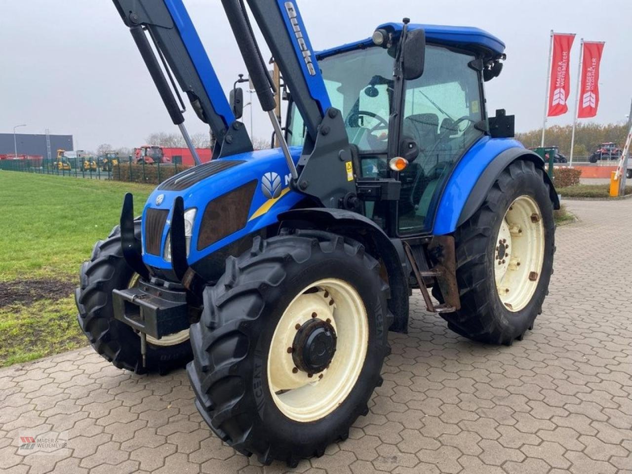 Traktor typu New Holland TD5.115 MIT FRONTLADER & DRUCKLUFT, Gebrauchtmaschine w Oyten (Zdjęcie 2)